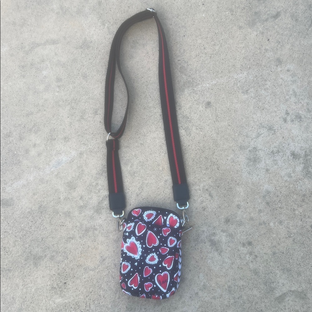 Brighton Love 'Hearts & Flutter Crossbody Black/Red Bag - Picture 6 of 8